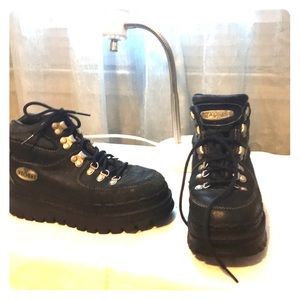 VINTAGE 90’s Skechers Jammers leather boots.